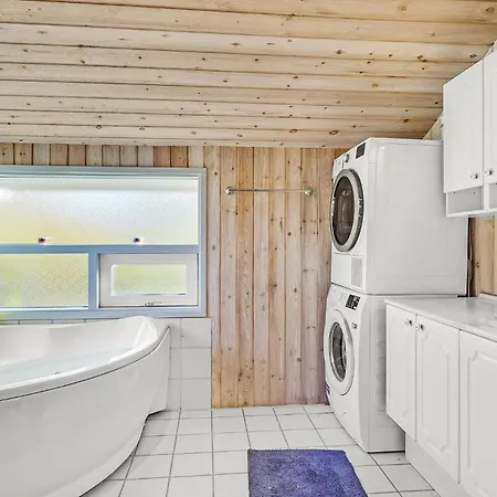 펜션 Amazing In With Kitchen Hadsund